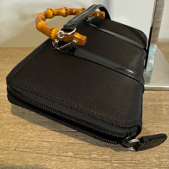 Vintage Gucci Crossbody | Good Condition - Picture 2 of 10